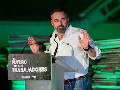 El líder de Vox, Santiago Abascal, en el acto organizado por el brazo sindical de su partido, Solidaridad, en Leganés (Madrid), este domingo.