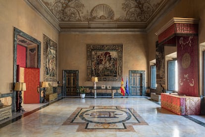 Uno de los salones de la embajada española ante la Santa Sede.
