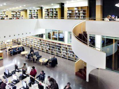 Biblioteca municipal Jaume Fuster, a Barcelona.