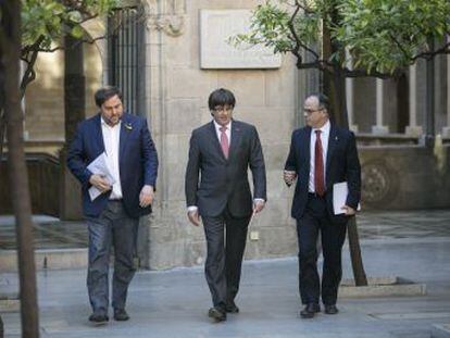 El Govern y los diputados de Junts pel Sí intentan cerrar filas en torno a la declaración de secesión