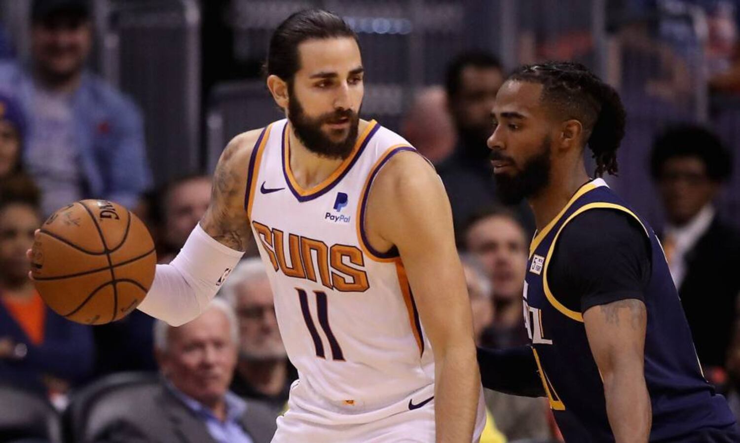 Ricky Rubio y Mike Conley, en un partido entre Phoenix y Utah.