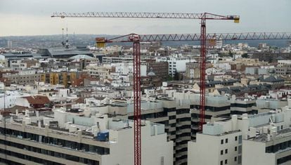 Construcción de viviendas en Madrid. 