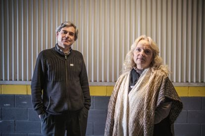 Los activistas argentinos Sebastián Cuattromo y Silvia Piceda, fundadores de la asociación de víctimas de pederastia Adultxs.