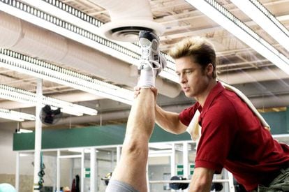 Un síntoma de que hay que cambiar de gimnasio es cuando el monitor pasa de ti. Brad Pitt en 'Quemar después de leer' es todo lo contrario.