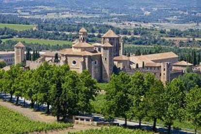 El monasterio de Poblet, en Tarragona, en la Ruta del Císter.