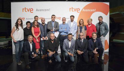 El equipo de programas e informativos de TVE Catalunya en la presentaci&oacute;n de la temporada.