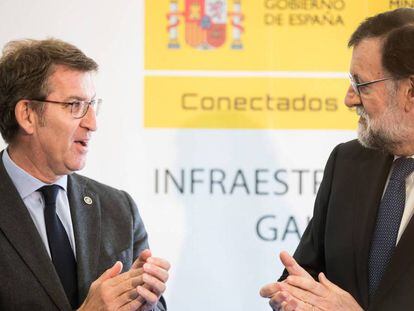 Feijóo y Rajoy, durante la visita a las obras de la circunvalación de Pontevedra. En vídeo, las declaraciones del presidente.