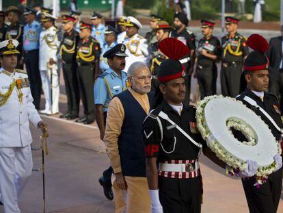 El primer ministro Narendra Modi, en un homenaje a los soldados que fallecieron en la Primera Guerra mundial, este martes en Nueva Delhi.
