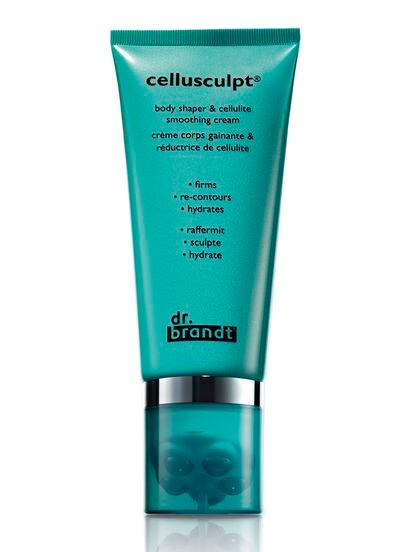 El gel Cellusculpt de dr. brandt skincare, 59,90 euros es un producto inspirado en el popular procedimiento Coolsculpting. La única fórmula anti-celulítica sin alcohol con el poder de la cafeína x2 y un aplicador rollerball con acción masaje estimulante que, gracias a su efecto frío, ayuda a romper los depósitos de grasa y reduce la apariencia de la celulitis para una piel más firme y suave en las áreas como: muslos, nalgas, estómago, cintura y brazos. A la venta en exclusiva en Sephora.