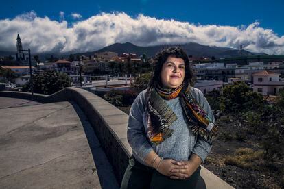 Lourdes Armenia López, de la Asociación Tierra bonita, posa en El Paso (La Palma) el 17 de marzo. 