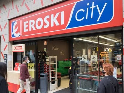 Eroski ha reforzado su plantilla con 1.562 trabajadores.