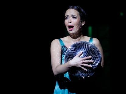 Nadine Sierra, en un momento de un ensayo de la ópera Manon, que se estrena este jueves en el Liceu. EFE/Quique García