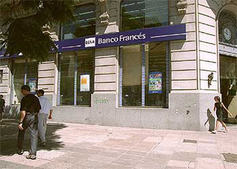 Una oficina del Banco Bilbao Vizcaya Argentaria en Argentina Economía EL PAÍS