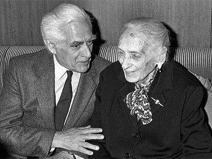 Álvaro Cunhal y Dolores Ibárruri, <i>Pasionaria</i>, en Madrid, en marzo de 1987.