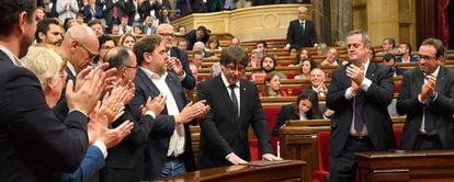 El presidente de la Generalitat, Carles Puigdemont, tras su discurso en el Parlament del 10 de octubre.