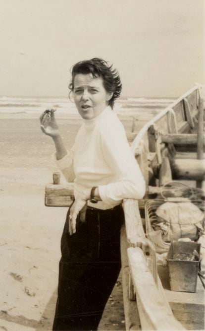 Charlotte Perriand, en Japón en 1953.