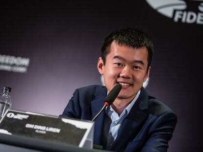 Liren Ding, durante la conferencia de prensa en Astaná este miércoles tras empatar la tercera partida del Mundial
