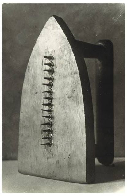 'El regalo', de Man Ray (1921).