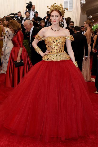 Karen Elson, espectacular de Dolce & Gabbana.