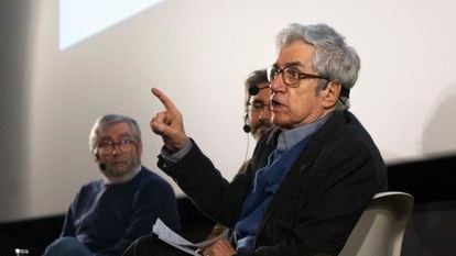 El guionista Juan Antonio Porto, en la Academia de Cine el año pasado en un encuentro sobre 'Beltenebros'.