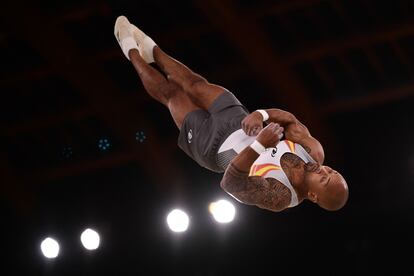 El español Ray Zapata durante la competición de gimnasia artística de los Juegos Olímpicos de Tokio.