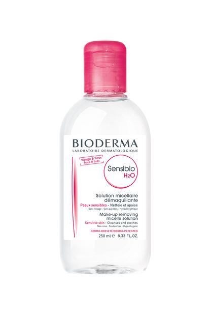 El agua micelar de Bioderma es una de las preferidas por todos los maquilladores. Compra por 19,78€ (pack de 2) en Amazon.