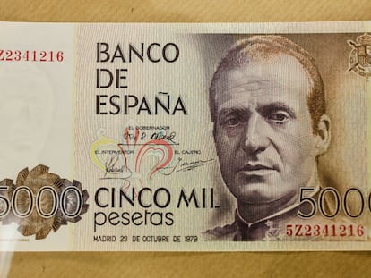 Billete de 5000 pesetas (30 euros) con el rostro de Juan Carlos I.