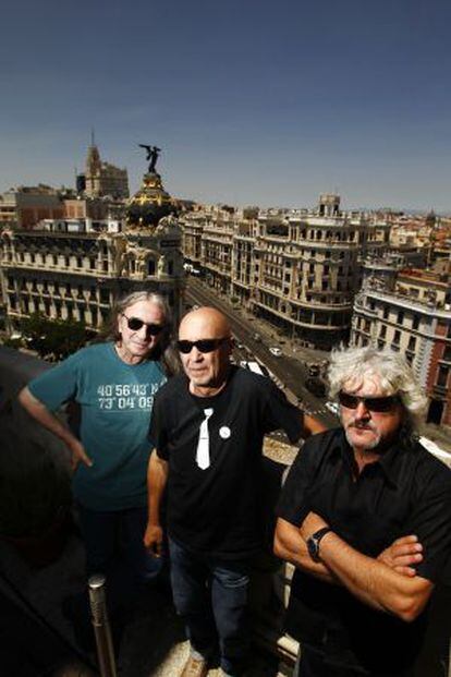 Rosendo, Tony Urbano y Ramiro Penas, ayer en Madrid.