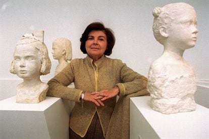 Carmen Laffón, en su exposición en el Museo de la Casa de la Moneda de Madrid, en 2000.