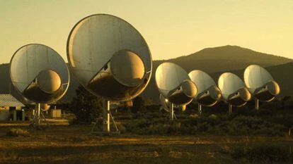 Telescopios con los que el Instituto SETI busca se&ntilde;ales de inteligencia extraterrestre