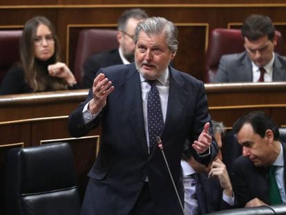 M&eacute;ndez de Vigo, durante la sesi&oacute;n de control al Gobierno.