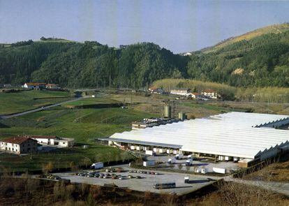 Vista de la planta de Muebles Xey en Zumaia (Gipuzkoa).