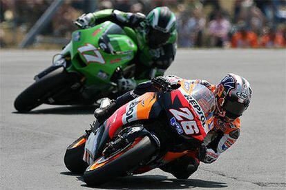 Daniel Pedrosa, durante la jornada de clasificación en el circuito de Donington Park.