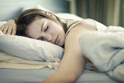 Al dormir, se reactivan redes de memorias relacionadas adquiridas durante el día.