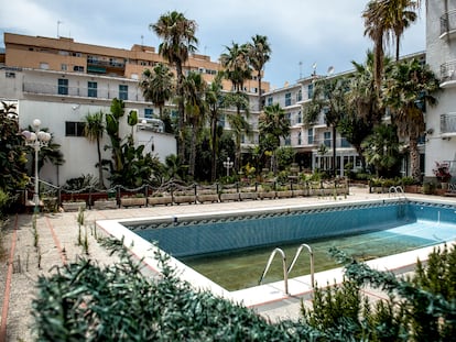 Aspecto de la piscina del hotel Planamar, en Malgrat de Mar