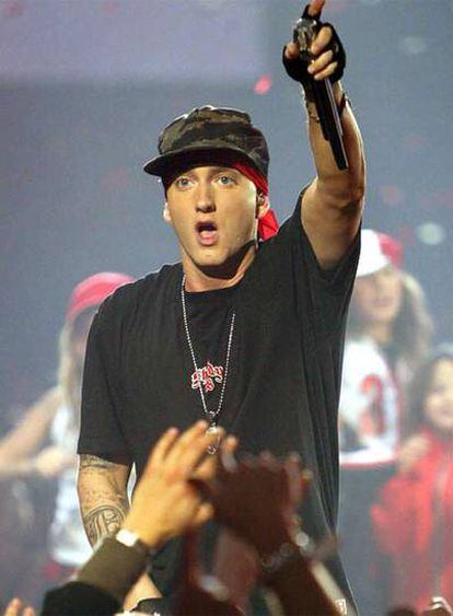 El <i>rapero</i> Eminem, durante una actuación en 2004.