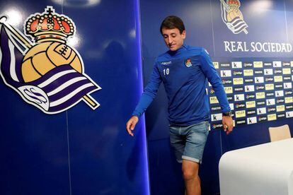 Oyarzabal, tras firmar su renovación con la Real Sociedad hasta 2024.