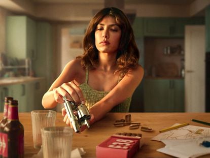 La actriz Evin Ahmad en un fotograma de la serie '¿Quién es Erin Carter?'.