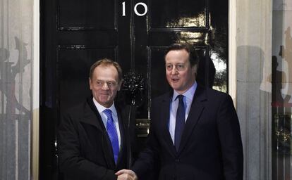 David Cameron y Donald Tusk antes de reunirse en la residencia del primer ministro británico el domingo.