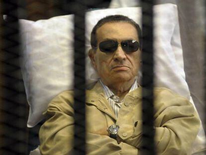 El expresidente egipcio, en una sesión del juicio en junio de 2012.