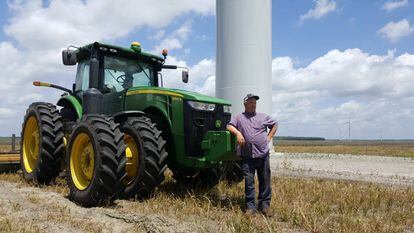 Uno de los propietarios de los terrenos agrícolas donde están los molinos