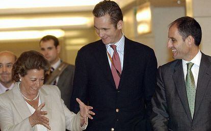 Rita Barber&agrave;, I&ntilde;aki Urdangarin y Francisco Camps en la inaguraci&oacute;n del Valencia Summit en 2004.