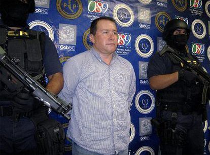 Manuel Garibay Espinoza, de 52 años, presunto miembro destacado del cartel de Sinaloa, presentado por la policía del Estado mexicano de Baja California.