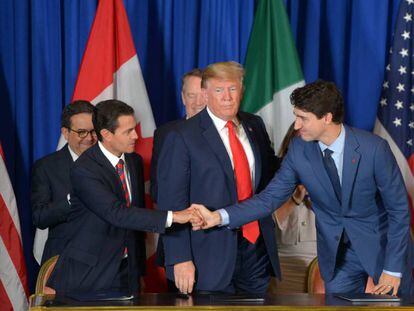 Los líderes de México, EE UU y Canadá firman el nuevo acuerdo de libre comercio durante la cumbre del G20 en Buenos Aires, el 1 de diciembre de 2018.