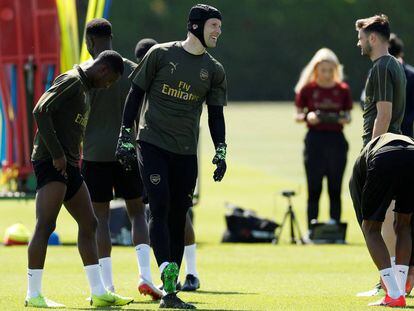 Petr Cech, durante un entrenamiento del Arsenal.