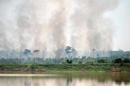 Una vista aérea del humo en el Parque Nacional Mapinguari, en la Amazonia brasileña, el pasado 1 de septiembre.