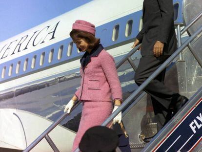 Jackie Kennedy y  John F. Kennedy en Dallas, Texas, el 22 de noviembre de 1963.