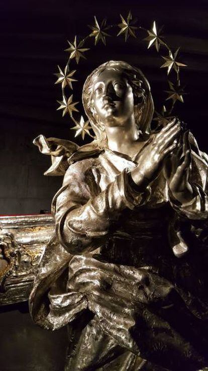 Imagen de la virgen en el Museo del Tesoro de San Lorenzo.