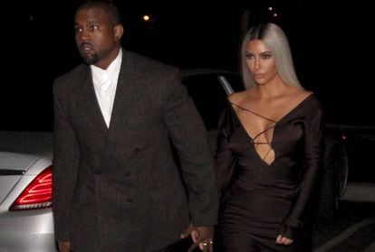Kanye West y Kim Kardashian el pasado febrero, en Los Ángeles.