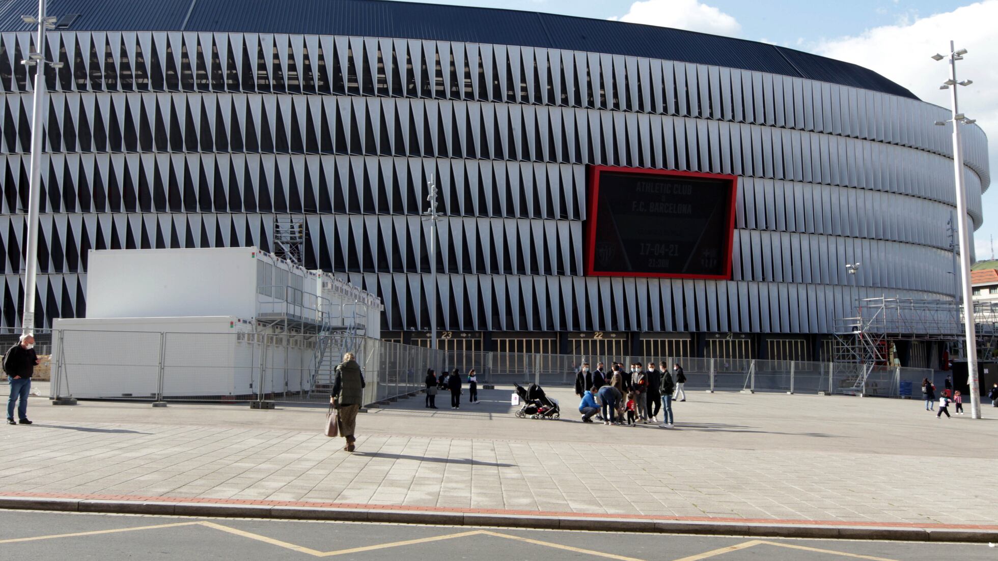La Uefa Aplaza Al Viernes La Decision Sobre Bilbao Como Sede Espanola De La Eurocopa Deportes El Pais